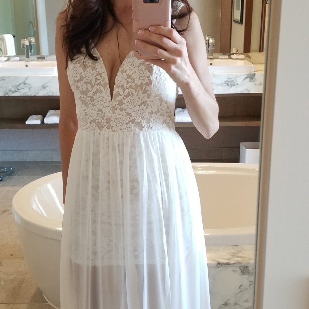 Lulu's make way for wonderful off white lace maxi wedding dress - Picture 2 of 4